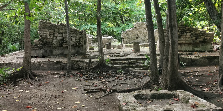 San Miguelito Archaeological Site, one of the historical places to visit in Cancun, Mexico