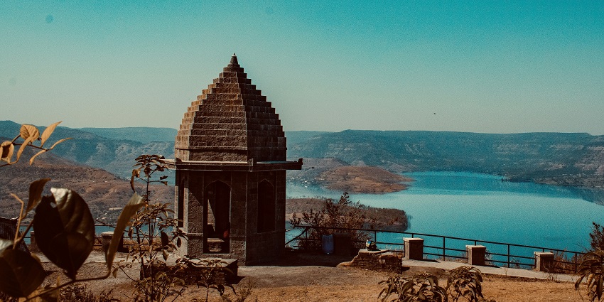 Ajinkyatara Fort, citadels in Satara, rich in Maratha history and breathtaking views.