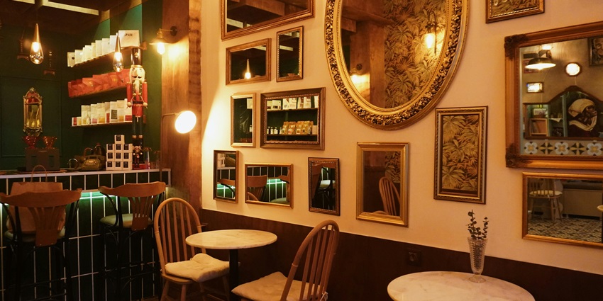 Unwind with a pint at The Parrot, one of Canterbury’s oldest pubs, housed in a historic timber-framed building.