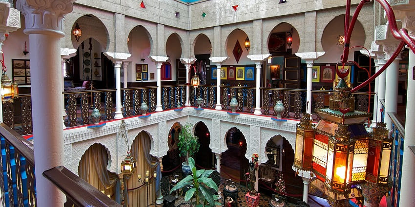 Historic Villa Zorayda offers unique Moorish architecture and captivating cultural exhibits inside.
