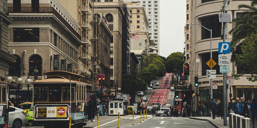 Historic San Francisco street with timeless buildings, reflecting is San Francisco worth visiting.