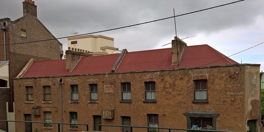 Terrace houses in The Rocks are among the notable historical places to visit in Sydney.