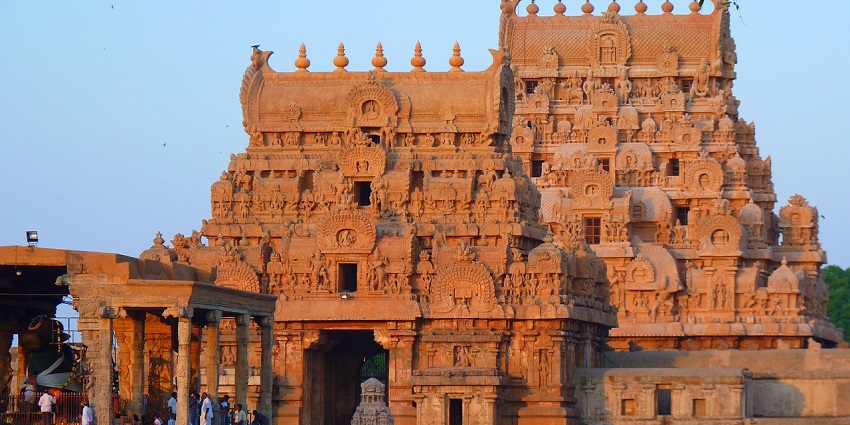 An image of a temple resembling the Swaminatha Swamy Temple located in Chennai.