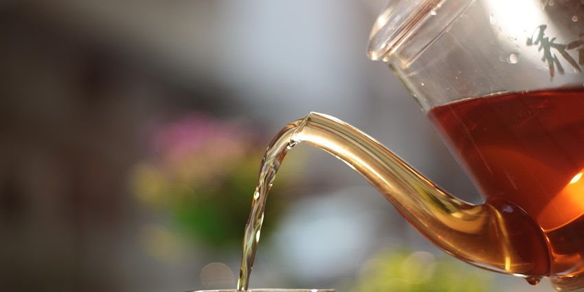 Savour Taiwan’s world-renowned oolong and high mountain teas, one of the best things to buy in Taiwan.