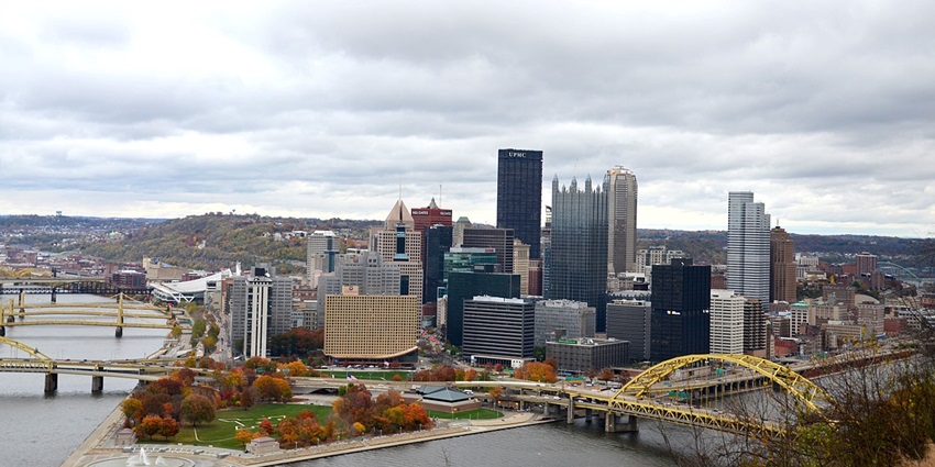 Things to do in Pittsburgh include enjoying views of the city skyline from Mount Washington.