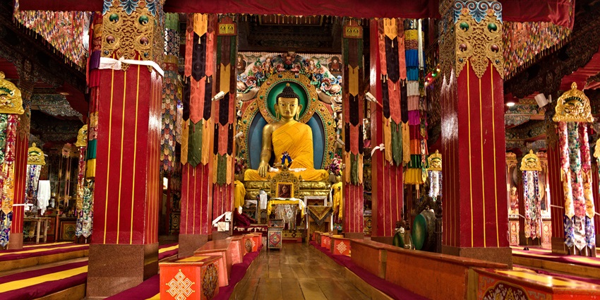 Buddha statue in Tawang Monastery, one of the best places to visit in Tawang in December.