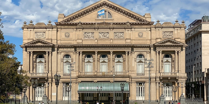The opulent interior of Teatro Colón, one of the top historical places in Buenos Aires
