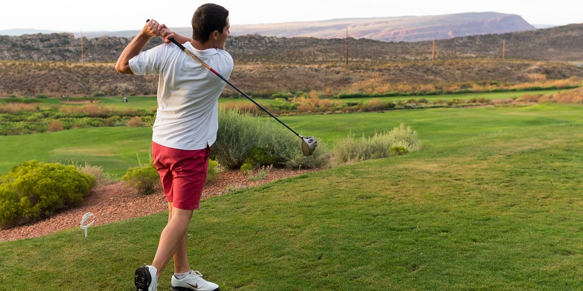 Play a scenic round of golf on oceanfront cliffs and desert terrain at the luxury Quivira Golf Club.