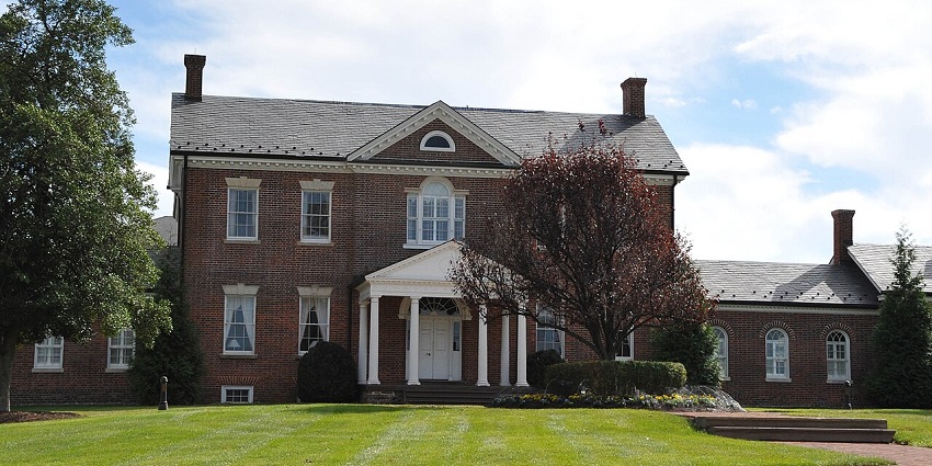 Things to do in Elkridge include exploring the elegant mansion surrounded by formal gardens and wooded trails with historical tours.
