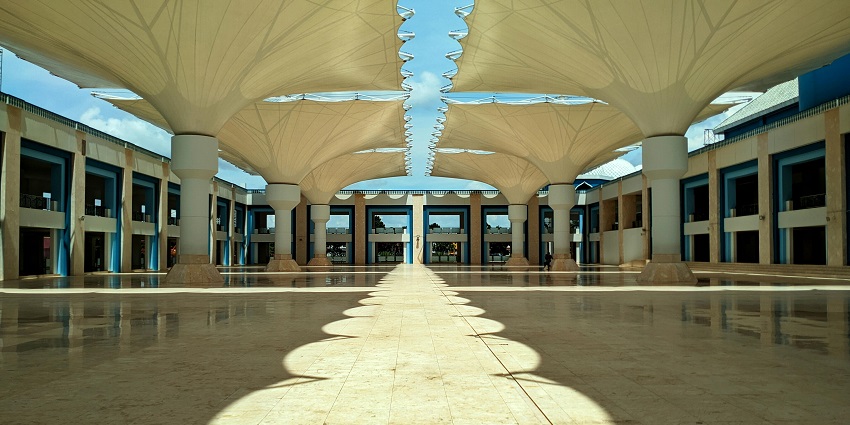 This Moroccan-inspired building is one of the most exotic attractions in Putrajaya.