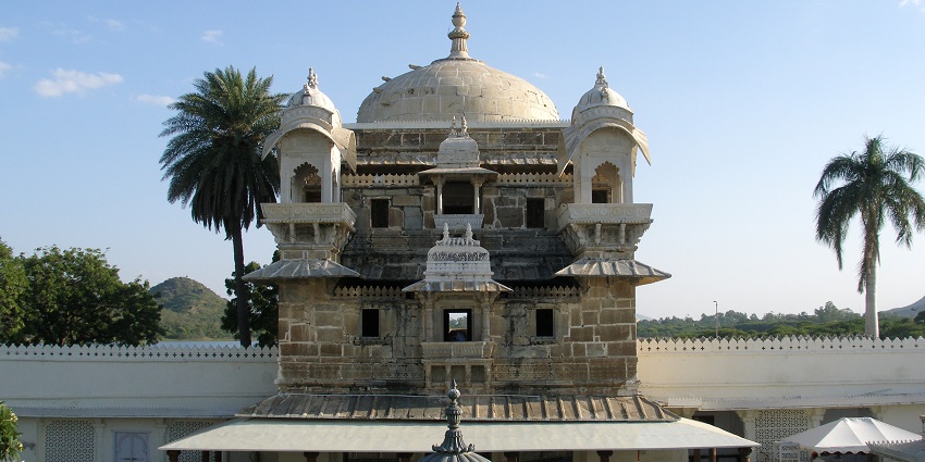 Jag Mandir on Lake Pichola, accessible by boat, with regal architecture and lake views.