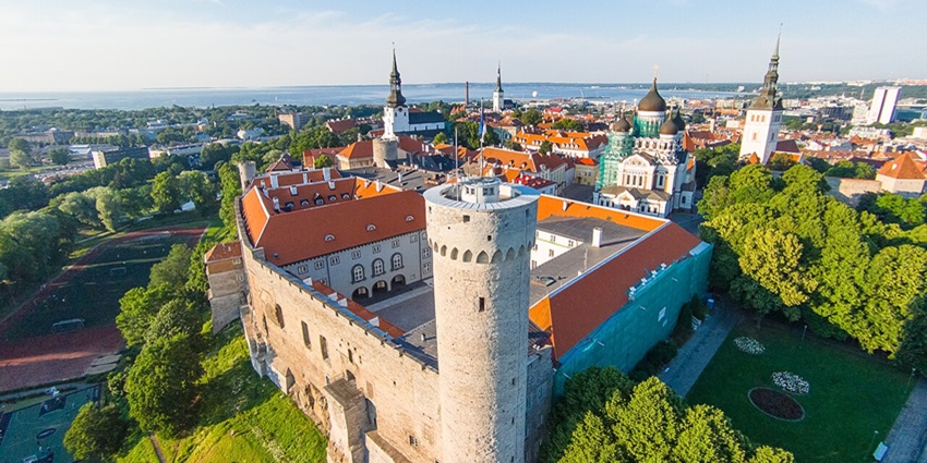 One of the top things to do in Tallinn is to visit Toompea Hill, home to the Estonian parliament in Toompea Castle, where you can enjoy panoramic views of the city.