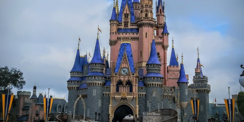 Explore the Walt Disney World Resort offers magical things to do in Florida with family.