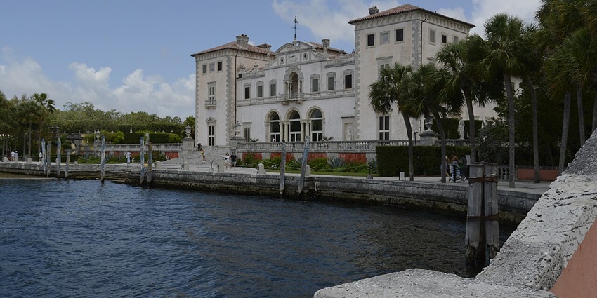 The Vizcaya Museum and Gardens is on the top of the list of historical places in Florida
