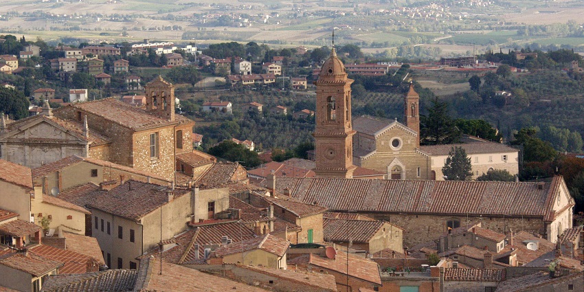 A tour of Montepulciano’s charming hilltop streets is one of the best things to do in Tuscany