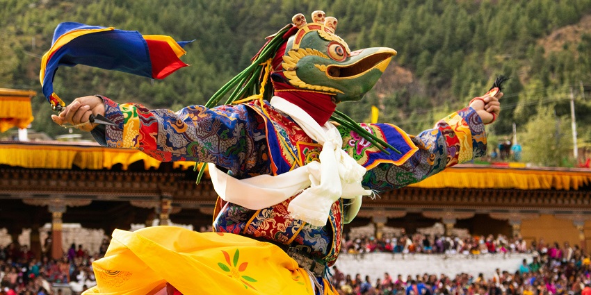 Dramatic dance has deep symbolic meaning, namely that sacrificial murder is performed.