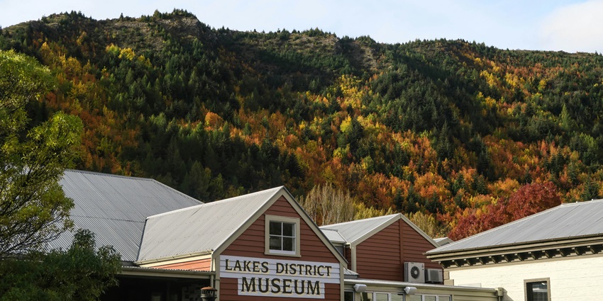 Arrowtown’s Lakes District Museum in autumn, one of the places to visit near Queenstown