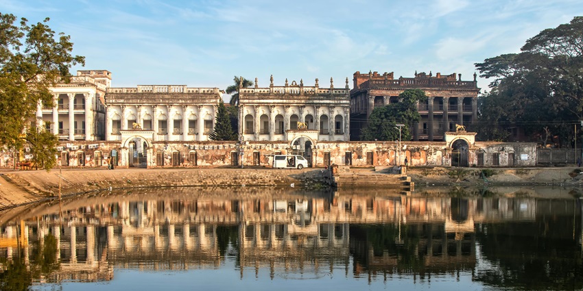 Grand Baliati Palace with elegant colonial architecture, one of the fascinating places to visit near Dhaka.