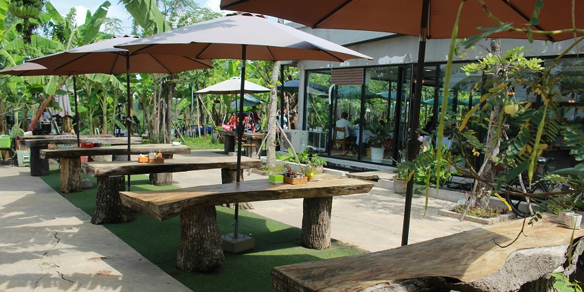 Gathering at an open-air bar is one of the best things to do in Kuta Bali at night.