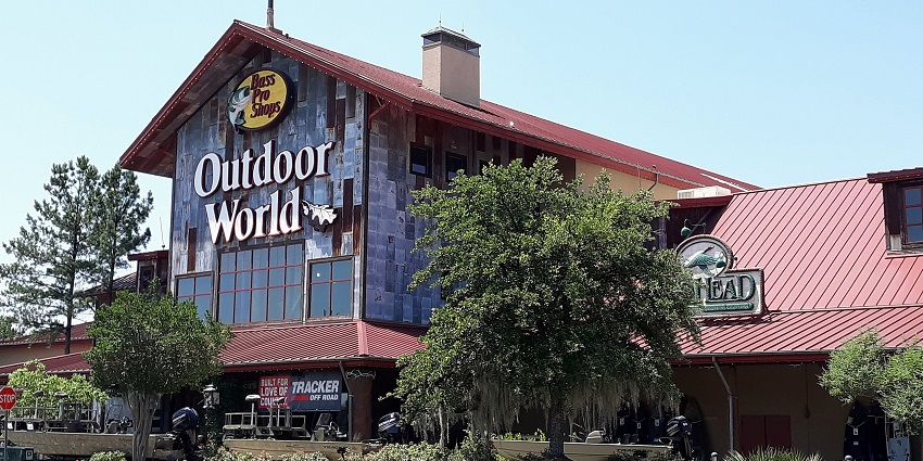 Visiting the iconic Bass Pro shop is one of the most thrilling things to do in Pearl.