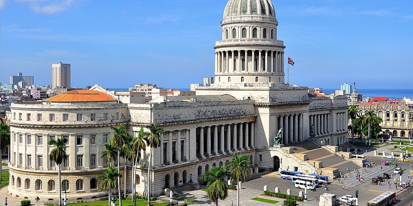 El Capitolio building in Havana, Cuba, shows its large dome and grand entrance.