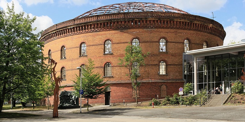Exploring the immersive Panometer is one of the most unique things to do in Leipzig.

