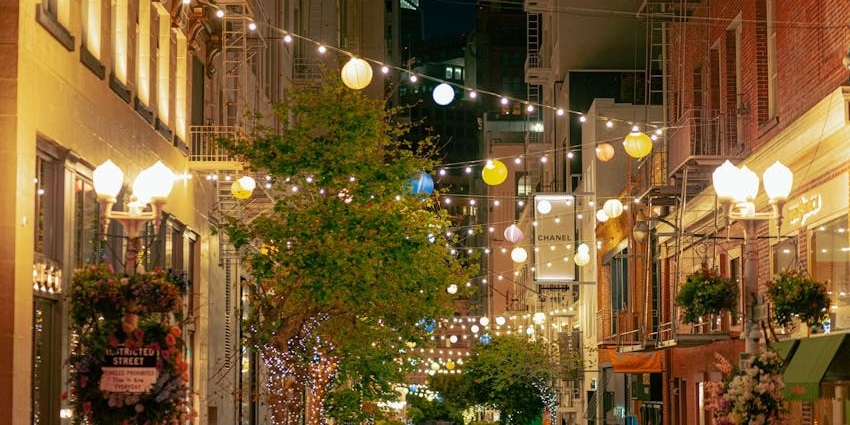 Exploring vibrant Campus No. 805 is one of the best things to do in Huntsville at night.