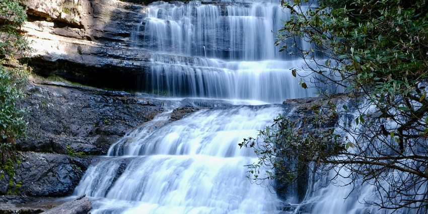 Scenic waterfall flowing through rocky cliffs at Ikara-Flinders Ranges National Park.