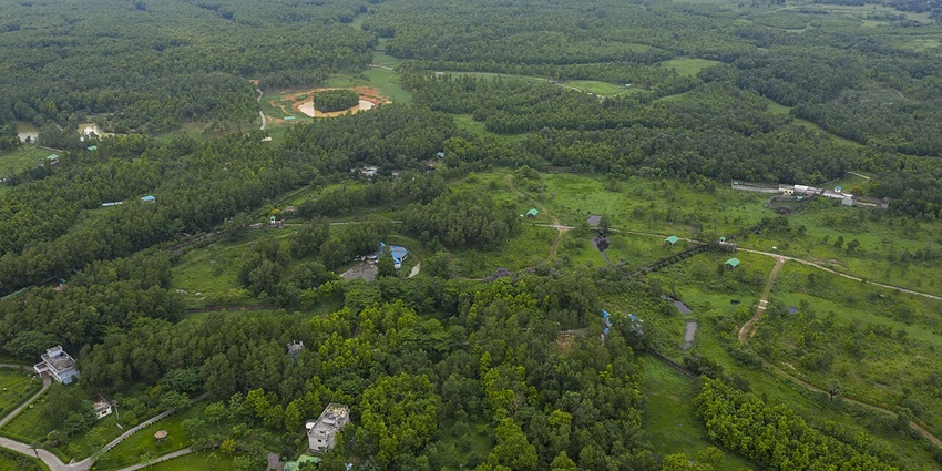 Gazipur Safari Park with wide open spaces, diverse wildlife, and family-friendly attractions.