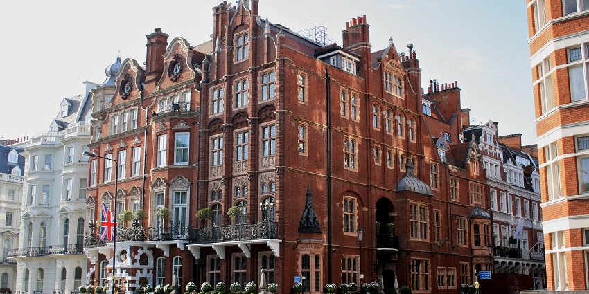 The Milestone Hotel exterior showcases classic Victorian architecture in London’s historic area.