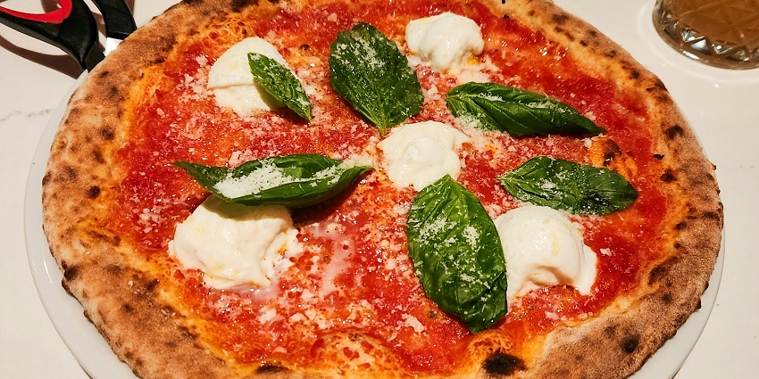 Delicious pizza at Lilla Napoli, a must-try among best things to do in Falkenberg, Sweden.