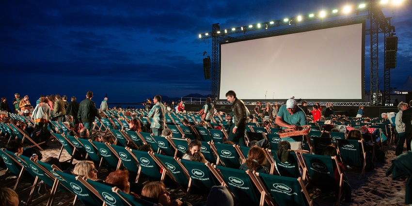 Join the Barbados Independent Film Festival and explore creative cinema, one of the amazing things to do in Barbados in January.