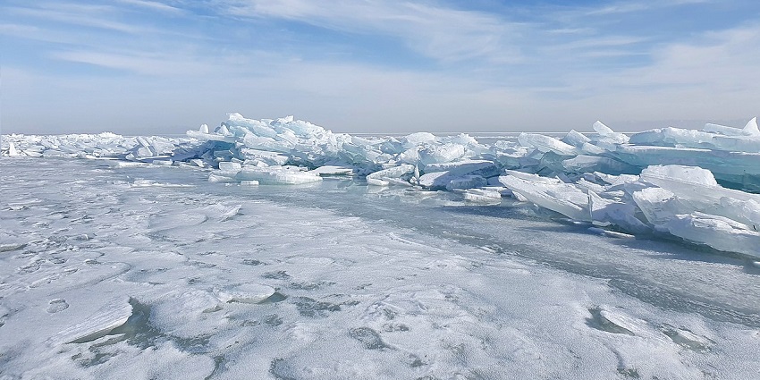 Snow-covered Altyn-Emel landscape near Kapchagay with flat terrain, among the top places to visit near Almaty.
