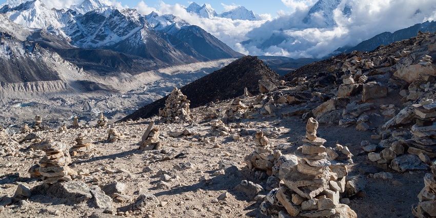 Snow-covered peaks above a rocky Himalayan valley in Nepal’s Sagarmatha Everest region.