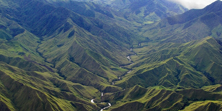 Menya River in Papua New Guinea, among the top scenic places to visit near Australia.