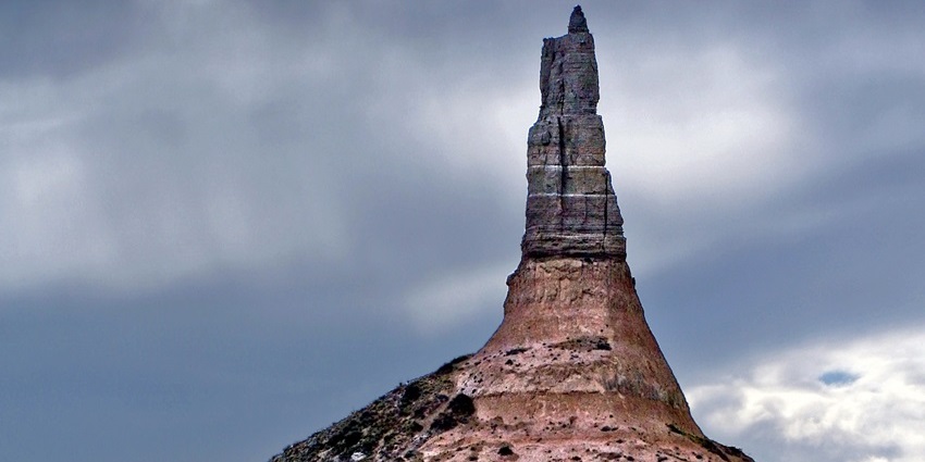 Exploring Chimney Rock is one of the most historic things to do in Nebraska.
