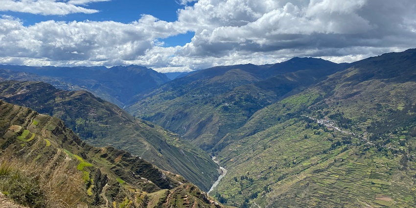 Stopping at Mirador Taray offers one of the most breathtaking panoramic views of Pisac and the Sacred Valley.