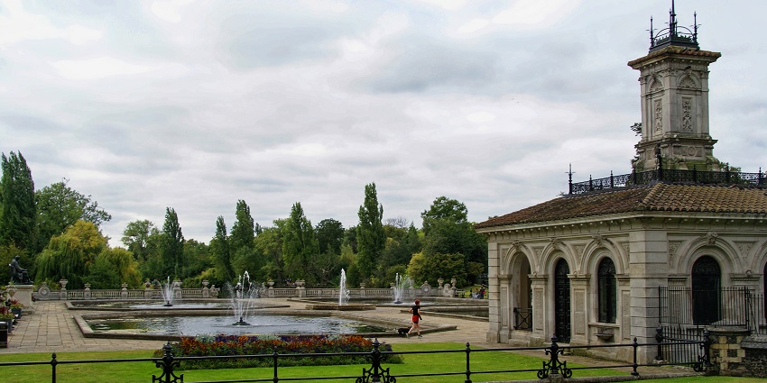 Exploring the serene Italian Gardens is one of the most beautiful things to do in Kensington.