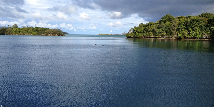 Beautiful Tapana Island in Tonga, one of the best places to visit near New Zealand.