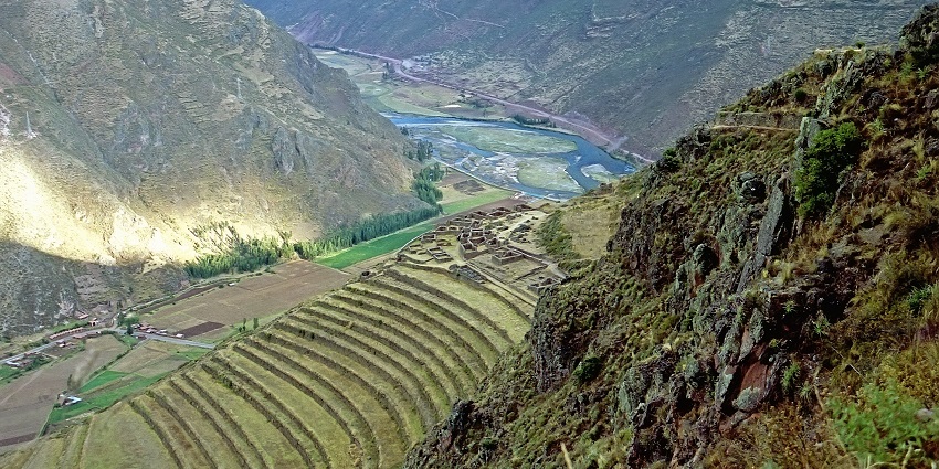 Climbing to panoramic heights is one of the most breathtaking things to do in Pisac Peru.