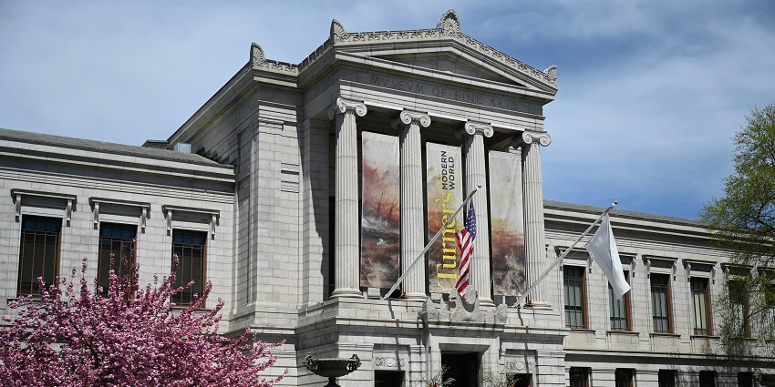 Exterior of the State Museum showing its architectural details.