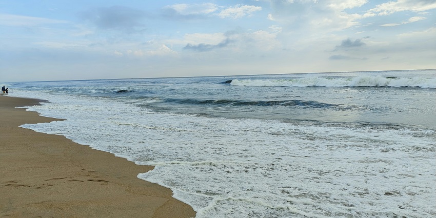 Serene Alibaug beach view, a perfect places to visit in November near Mumbai.