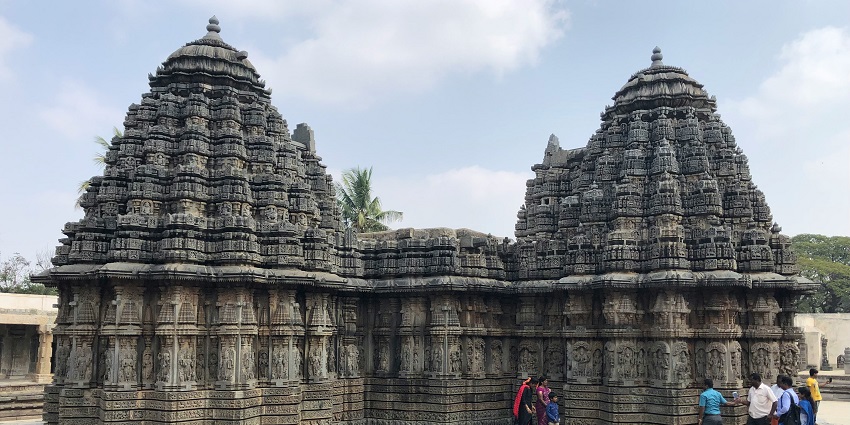 Shiv Mandir in Ambarnath, a historic temple showcasing intricate stone carvings, one of the top places to visit near Mumbai for 2 days.