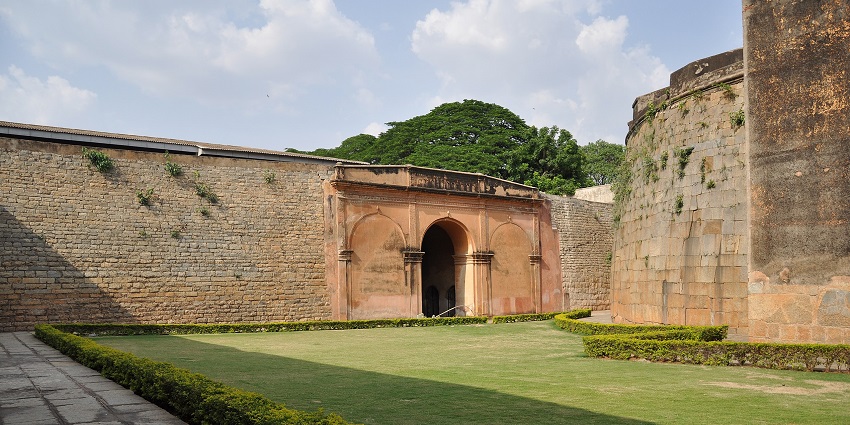 Old Bangalore fort with traditional architecture, amongst the historical places to visit near Domlur.
