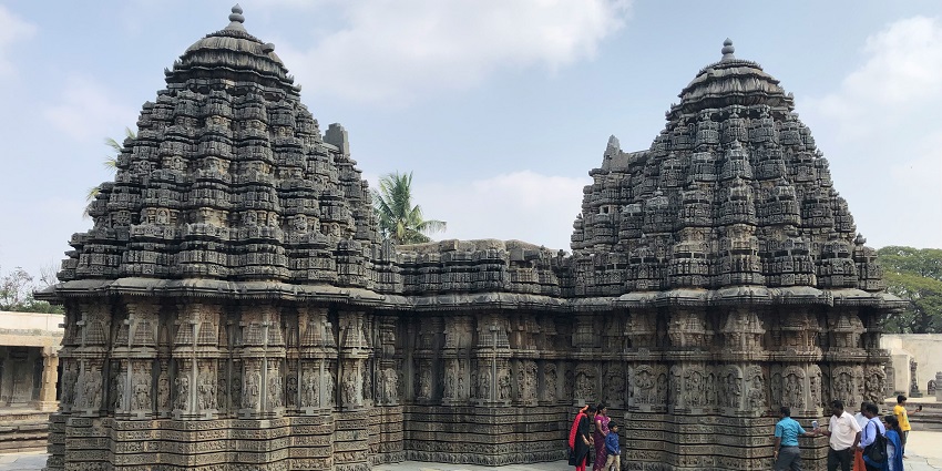 Chinmay Ganpati Temple, a peaceful spiritual site among the places to visit near Ichalkaranji.
