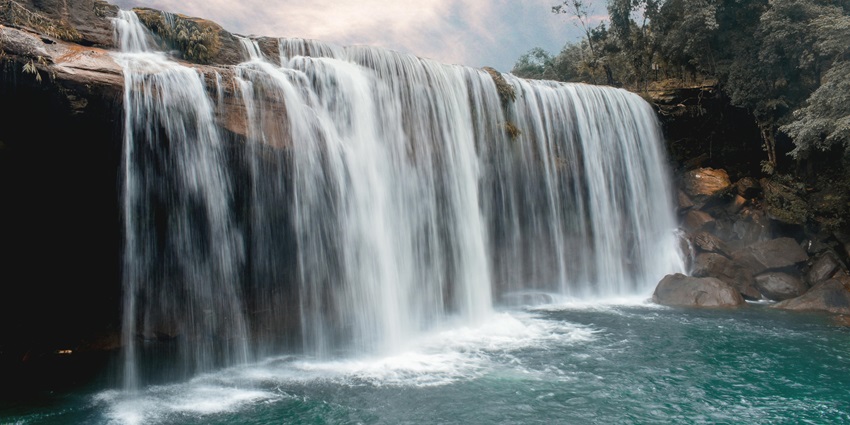 Gokak Falls cascading over rugged cliffs is one of the top places to visit near Chikodi.