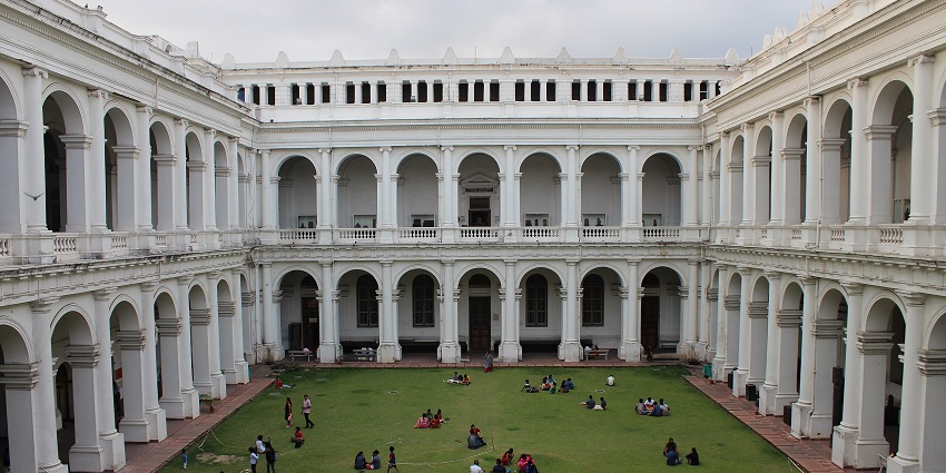 The Indian Museum Kolkata, a historic attraction among the top places to visit near IIM Calcutta.
