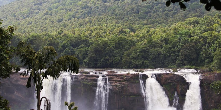 Majestic Jog Falls, one of the stunning places to visit near Kavaledurga.