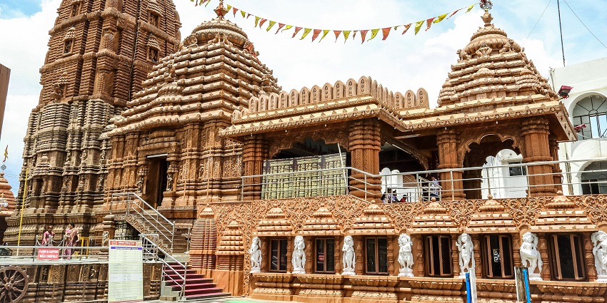 Keesaragutta Temple, a historic site and one of the places to visit near Hyderabad in February.
