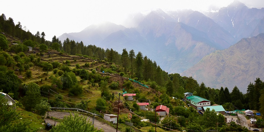 Traditional local homes in Auli reflecting culture and showing what is Auli famous for.

